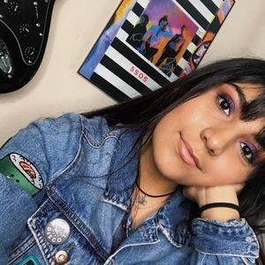 Meet your Posher, Leslie